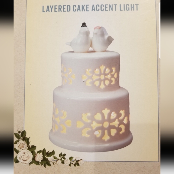Cracker Barrel Layered Cake Accent Lamp Birds In Love Wedding Gift